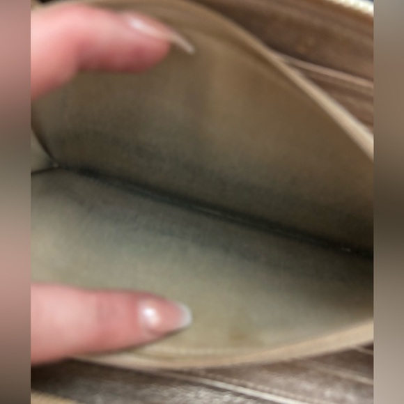 Chanel Silver Perforated Zippy Wallet - Picture 5 of 6